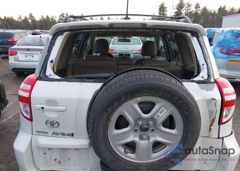 2010 Toyota Rav4 Limited V6 z USA, uszkodzony, nr VIN 2T3YK4DV0AW006422